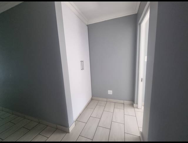 3 BEDROOM FREEHOLD FOR SALE IN DANA BAY